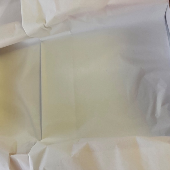 Empty Hermes Orange Rectangular box with original tissue and ribbon (not 2025) - Picture 7 of 9